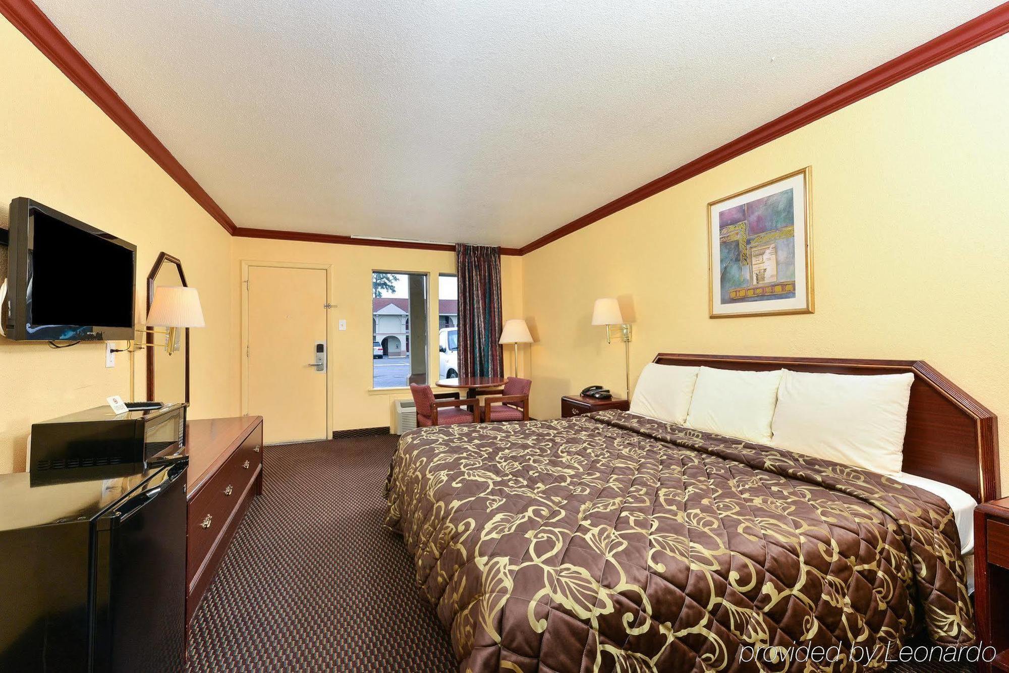 Americas Best Value Inn Конро Екстериор снимка
