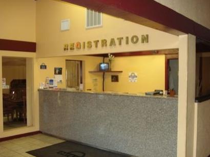 Americas Best Value Inn Конро Екстериор снимка